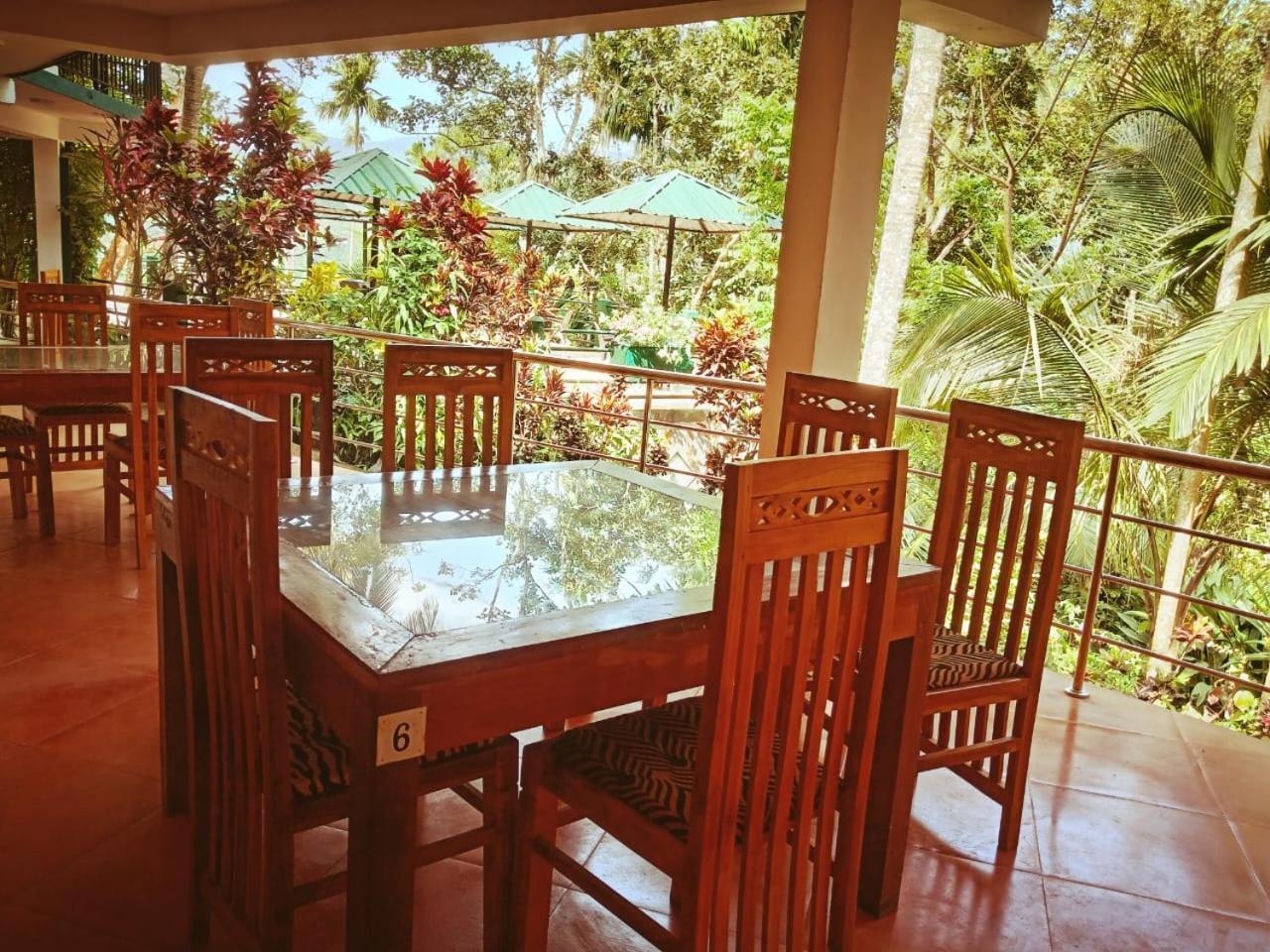 Rainforest Lodge, Deniyaya Extérieur photo
