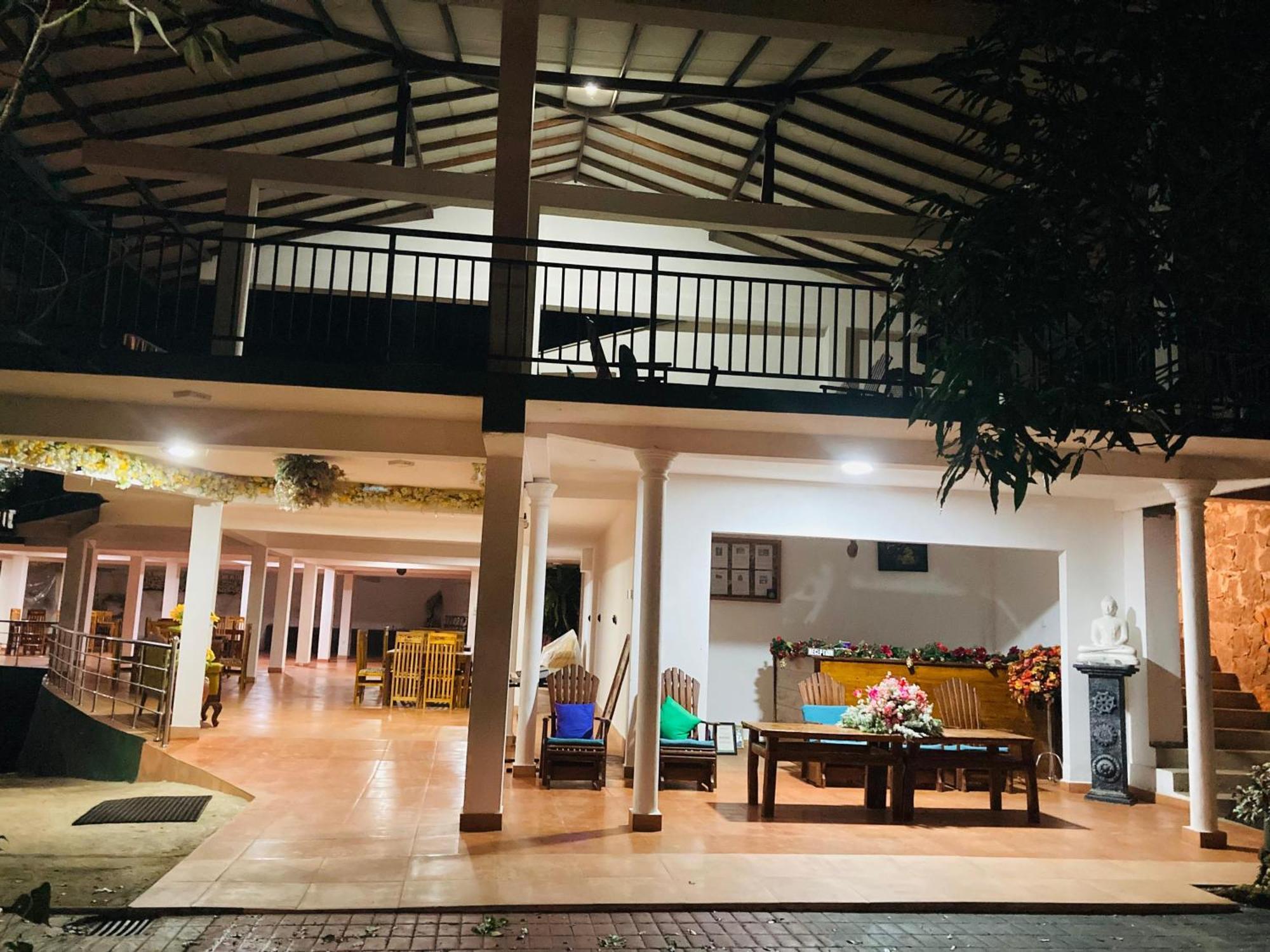 Rainforest Lodge, Deniyaya Extérieur photo